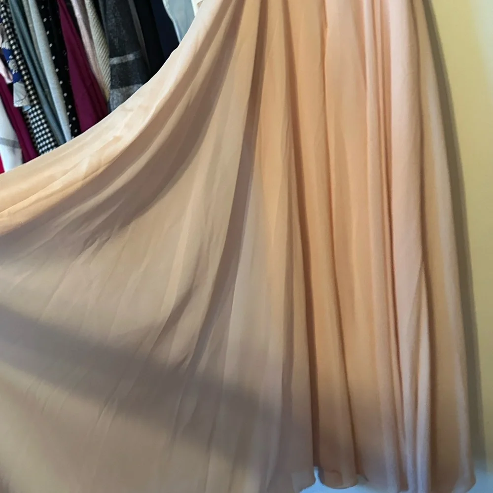 Elegant Pink Evening Gown - Picture 6 of 9